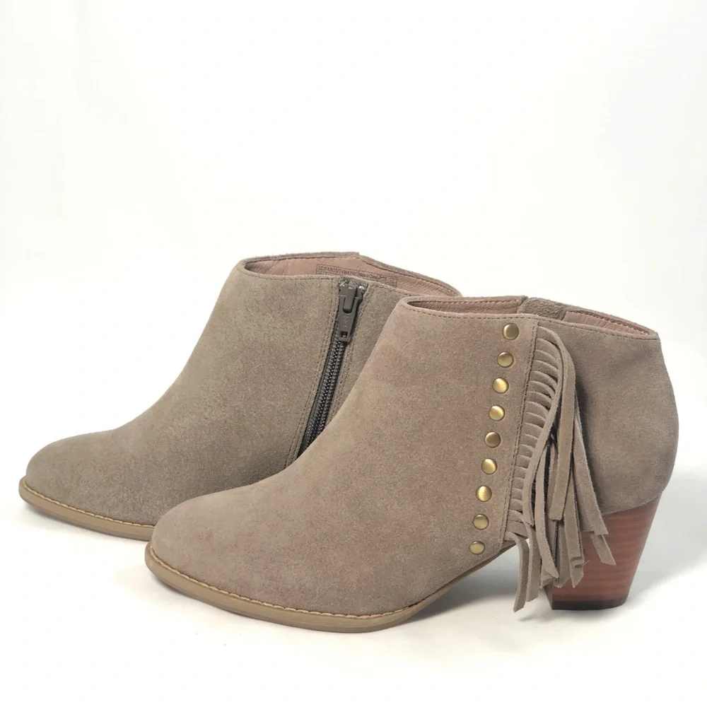 Vionic Women’s Faros Gray Fringed Ankle Boots with Stud Detail 6 New Wit…